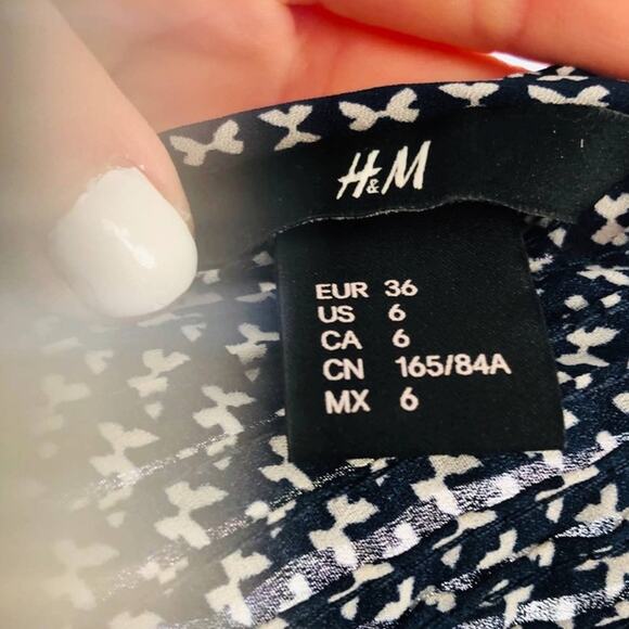 H&M Navy White Printed Pleated Smocked Ruffle Tie Waist Sleeveless Tank Dress 6 - Picture 6 of 7